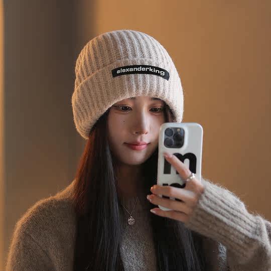 Fugui 2024 New Style Knitted Hat for Women, Autumn and Winter, Thickened, Warm, Versatile, Loose, Ear-Protecting, Trendy Slouchy Beanie