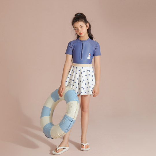 2025 New Style Children's Swimsuit for Girls, One-Piece with Chest Pads, Conservative, Sun-Protective Swimwear for 10-Year-Old Girls, Suitable for Middle School Students