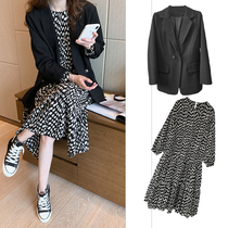 Spring New loose size can breastfeed can cover belly dress slim nursing set out fashion hot mom model