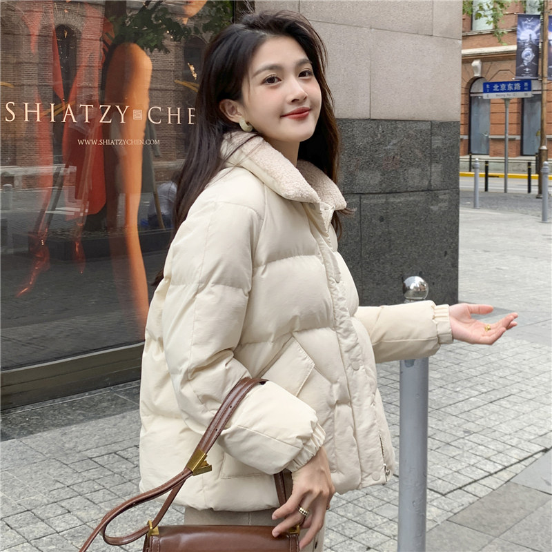 majewuyu small sub down clothes woman winter 2022 new fashion foreign pie light and white duck suede short jacket