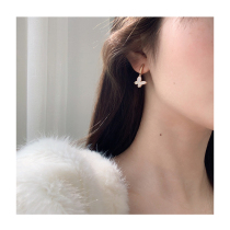 (W Dear) original white fritillary butterfly mosquito-repellent coil ear clip without ear-hole feminine Temperament small ear nail