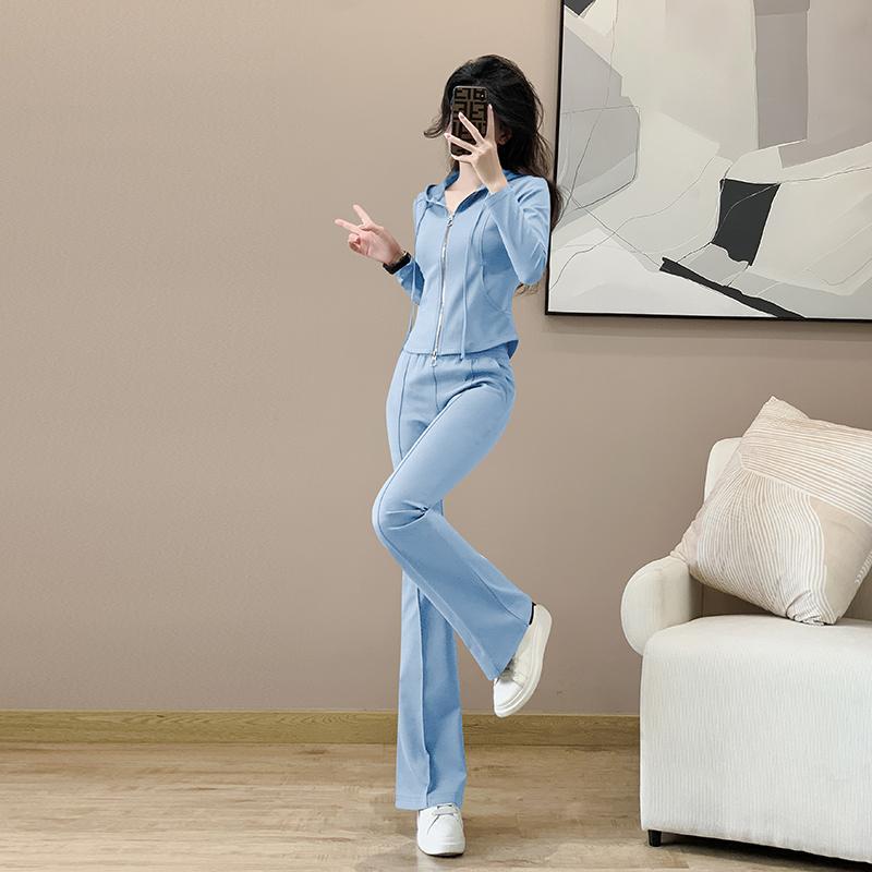 Casual Suit for Women, Spring and Autumn New Style, Slim-Fit Hooded Sweatshirt Jacket, Fashionable Age-Reducing Sporty Style, Flared Pants Two-Piece Set Casual Suit for Women, Spring and Autumn New Style, Slim-Fit Hooded Sweatshirt Jacket, Fashionable Age-Reducing Sporty Style, Flared Pants Two-Piece Set