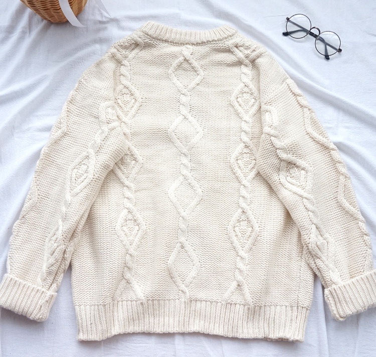 Japanese Vintage Childlike Sweater - Cozy Look