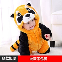 Толстый зимний енот