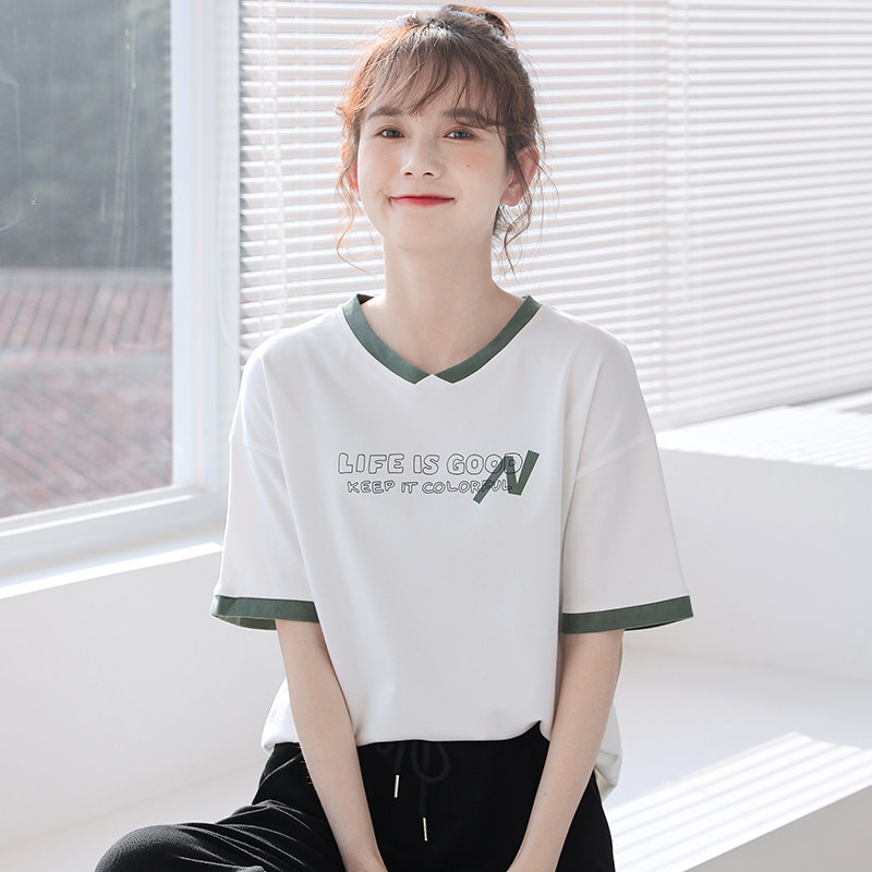 White short-sleeved T-shirt women's loose and versatile top design sense niche 2022 new summer cotton T-shirt womenswear