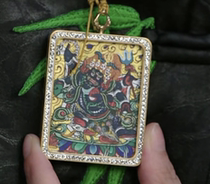 (Coke Preferred) (Tang Tang Museum) embossed gold six arms upgraded diamond shell and free Ami Buddha eyes