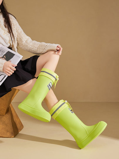 Высокие дождевые сапоги для взрослых и больших детей, модная женская верхняя одежда, нескользящая водонепроницаемая резиновая обувь, дождевые сапоги на мягкой подошве для походов на кухне