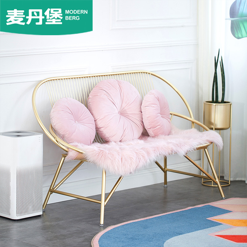 Net red iron sofa ins Wind fashion clothing store double three sofa card seat live studio sofa combination