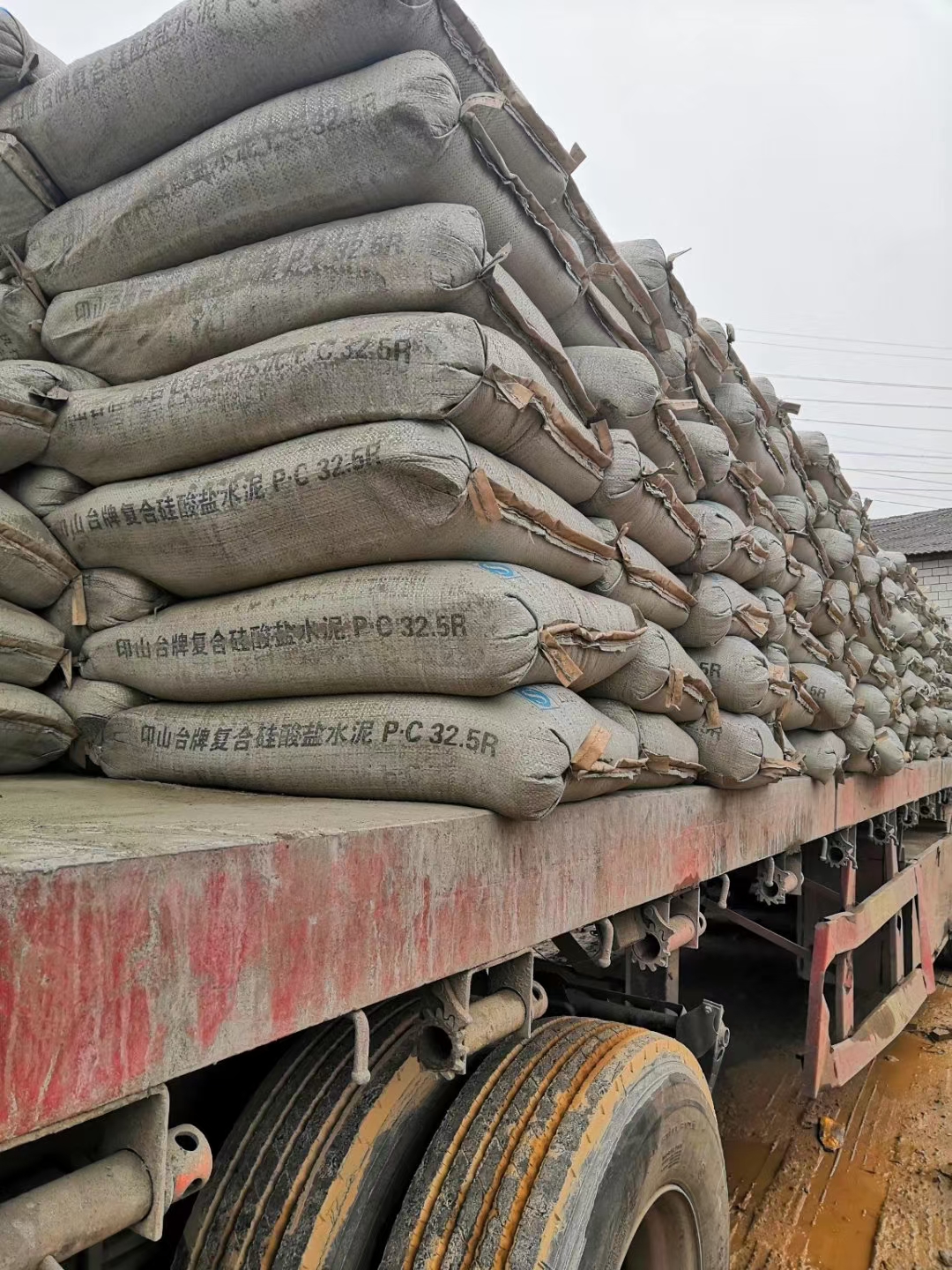 Changsha area distribution authentic Yinshantai 325 cement factory direct sales construction cement yellow sand light brick red brick