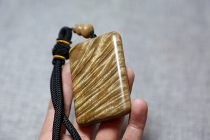 Collectible gold silk Nan Xiao Ye Zhen Nan safe and sound card handle explosion gold lightning Gentian pendant car hanging