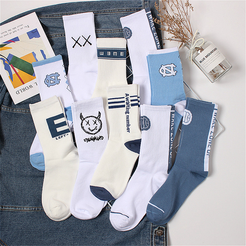 4 pairs of mid-tube socks Men's long tube cotton socks Women's tide ins street lovers skateboarding sports wild summer Korean version of hip-hop