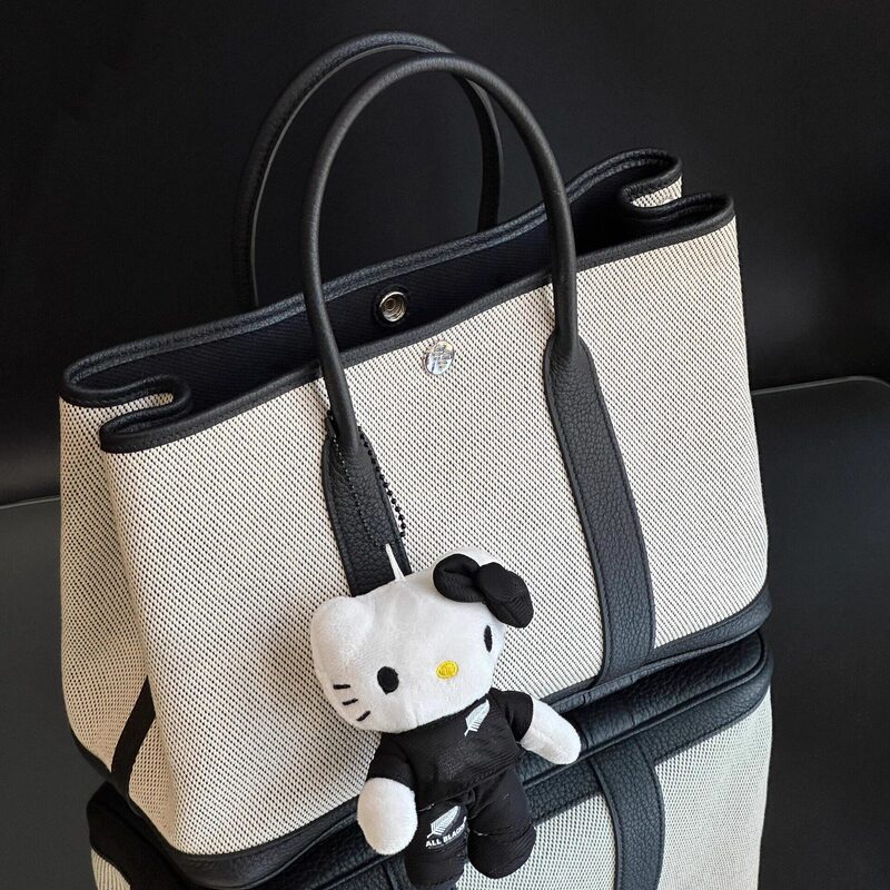 2025 New Model Handmade Waxed Thread Canvas Garden Bag, Full Leather Tote Bag in Panda Color, Large Capacity Bag for Women