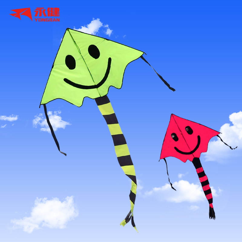 Yongjian Weifang Children's kite cartoon Smiley Face Triangle Kite Breeze easy to fly the kite line wheel 