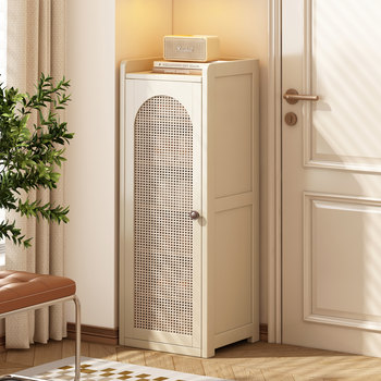 Extremely stable and breathable plastic rattan shoe rack at home