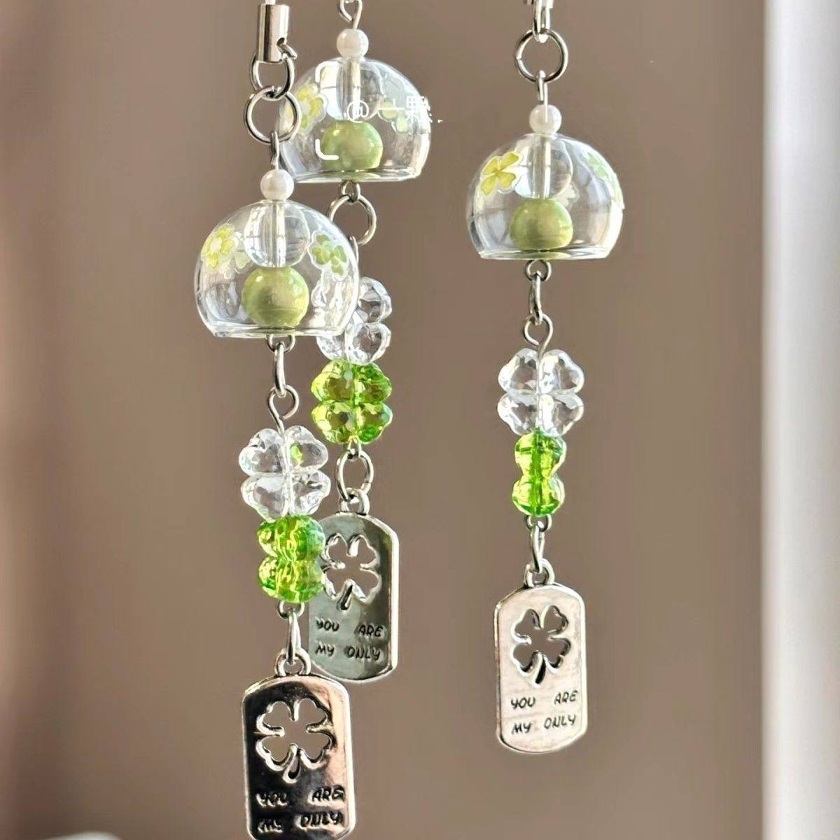 Creative Jellyfish Hemisphere-Shaped Lucky Four-Leaf Clover Style Wind Chime Ornament Hanging Decoration That Makes a Jingle in the Wind