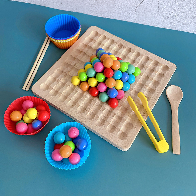 Montessori early education educational toys parent-child interaction clip beads game concentration training hand-eye coordination 3 years old 4 children