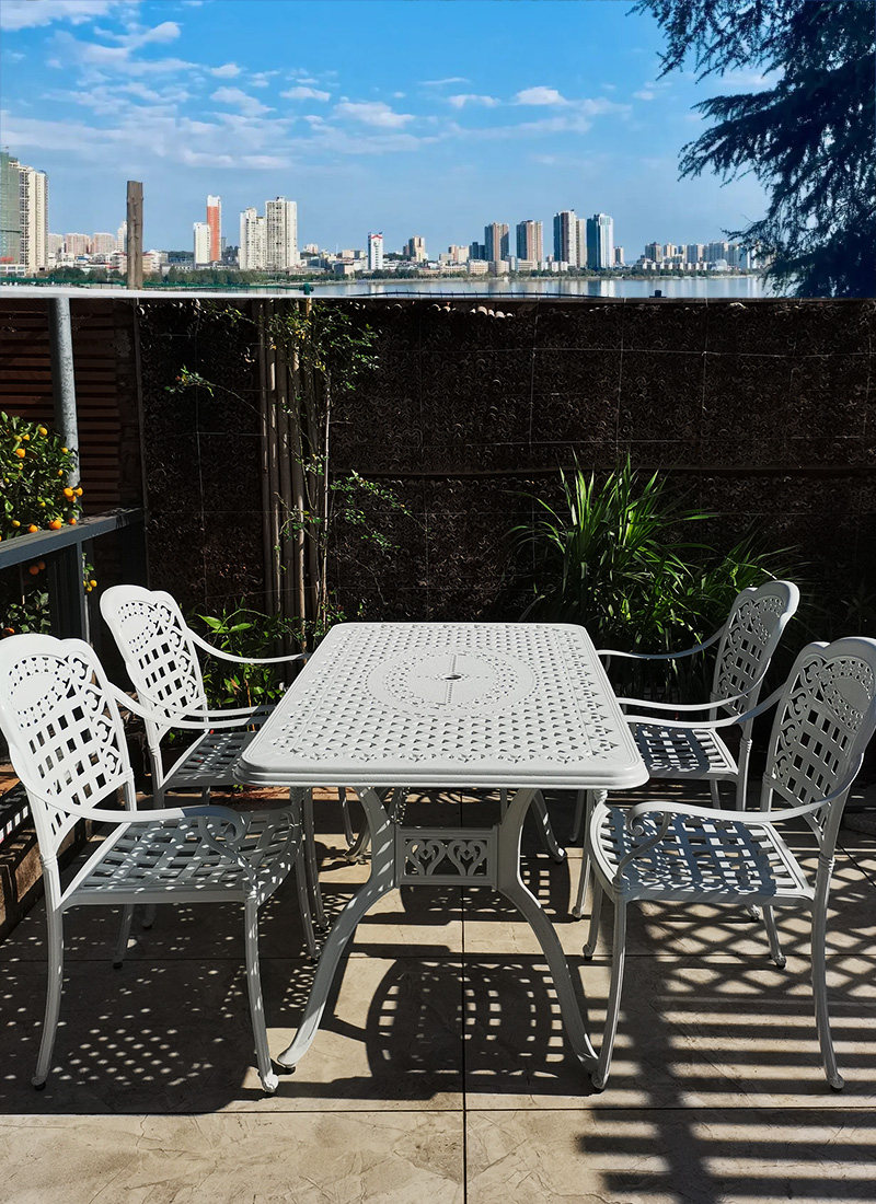 White Outdoor Dining Room Terrace Casual Courtyard Outside Swing Table Sample House Display Center Negotiate Table And Chairs Balcony Villa Iron Art Table