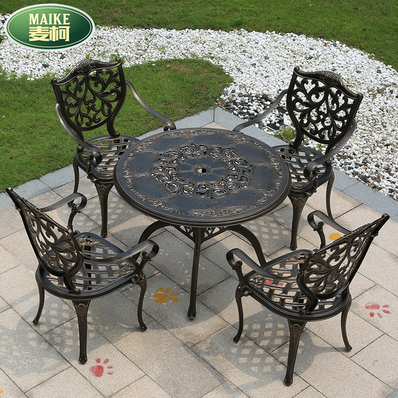 Cast Aluminum Outdoor Table And Chairs Casual Patio Outdoor Villa Iron Art Balcony Garden Five Pieces of Barbecue Table And Chairs Combination