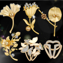 Corsage brooch High-end womens luxury pin Mink coat accessories Silk scarf buckle pearl flower mens suit jewelry