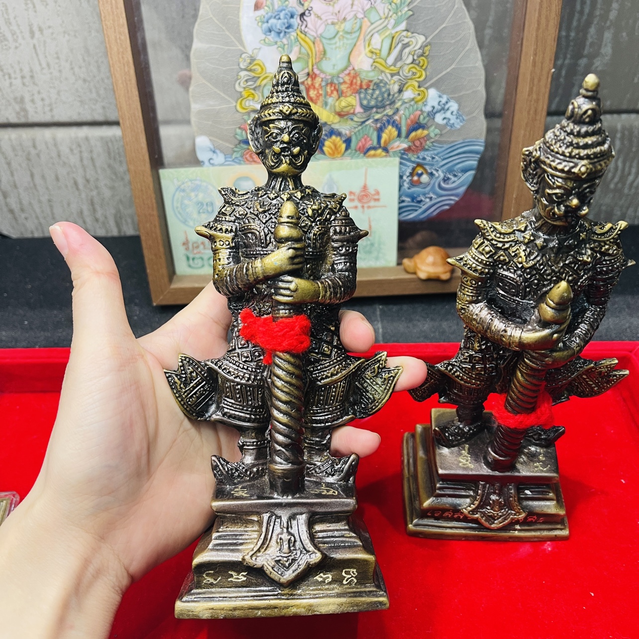 Thailand's Buddhist dragon and parents-in-law have long queues of eight-happy-haunted kings dedicated to the height of 19cm-Taobao