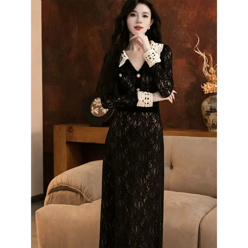 Elegant Black V-Neck Lace Hollow-Out Dress for Women, New Autumn and Winter Style, Slim-Fitting, Chic A-Line Long Dress Elegant Black V-Neck Lace Hollow-Out Dress for Women, New Autumn and Winter Style, Slim-Fitting, Chic A-Line Long Dress