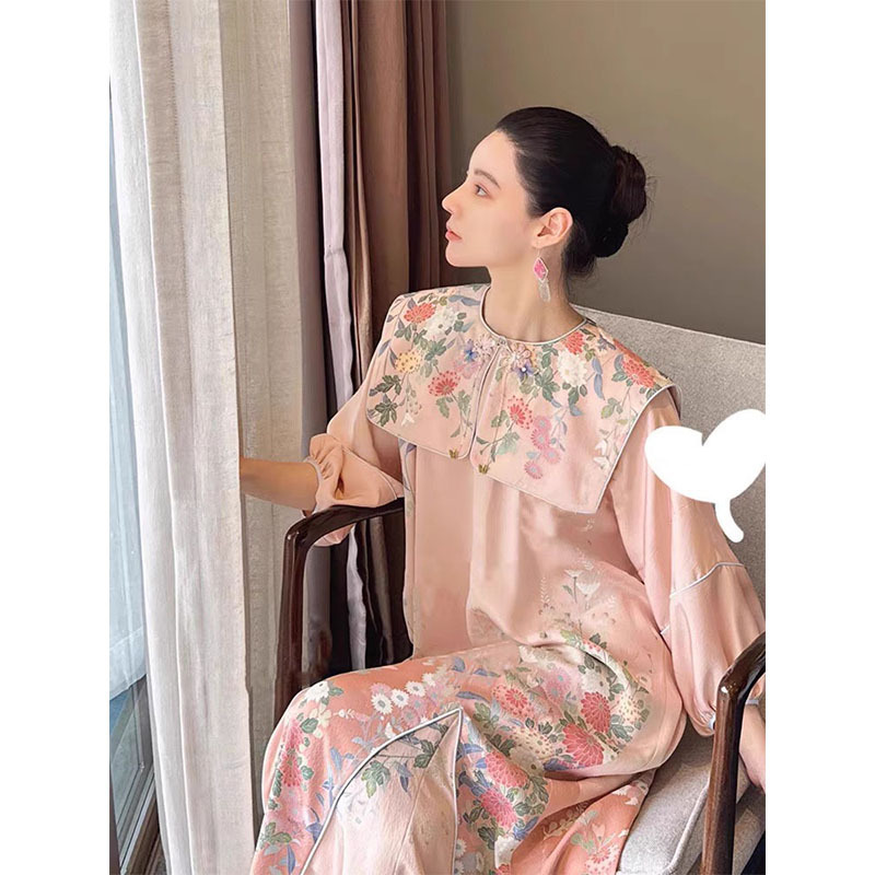 Chinese-Style Retro High-End Dress, 2026 Early Spring New Model, Stunning and Elegant, Age-Reducing Mid-Length Dress