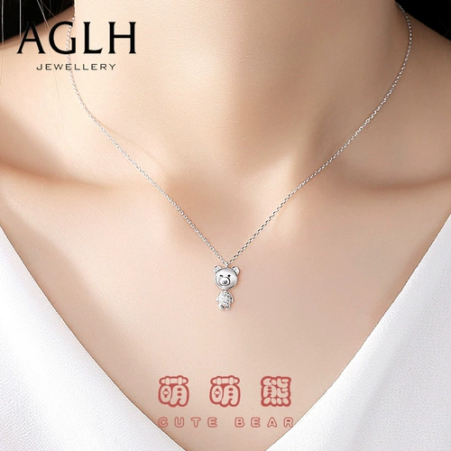 Небольшое дизайнерское ожерелье, подвеска, цепочка до ключиц на день Святого Валентина, серебро 925 пробы, тренд сезона, с медвежатами, легкий роскошный стиль, изысканный стиль, подарок на день рождения