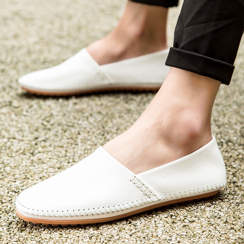 Summer breathable white men Bean Bean Shoes Men Genuine Leather Flat Bottom 100 Hitch Casual Leather Shoes Sloth Man A foot in the men's shoes