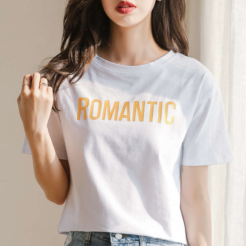 Short-sleeved women's 2021 summer new white T-shirt women's round neck loose printing letters black half-sleeve top tide