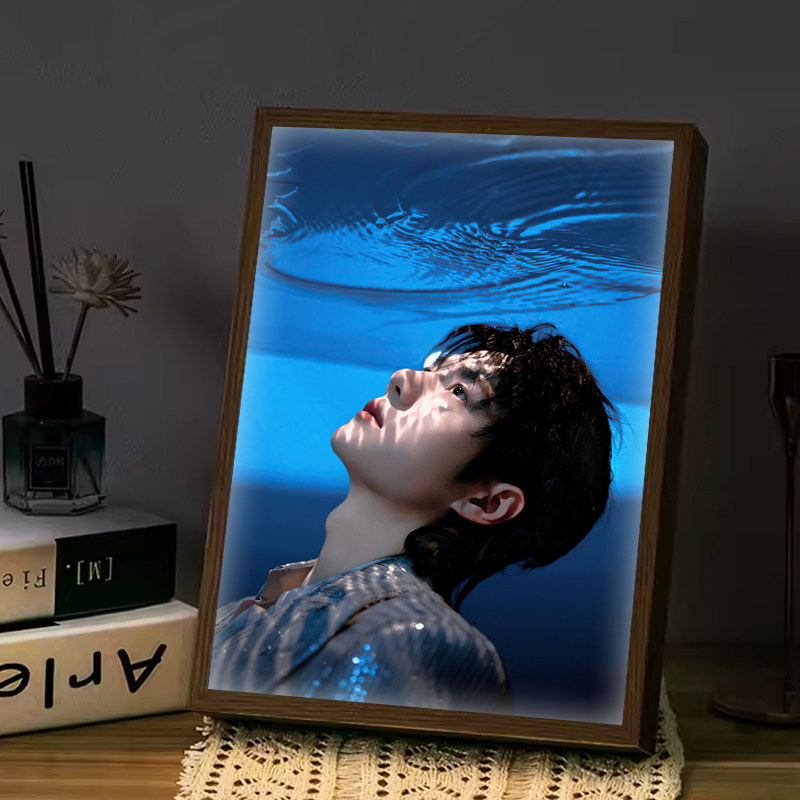 王一博灯光画明星海报周边摆件装饰画发光小夜灯生日礼物手办相框
