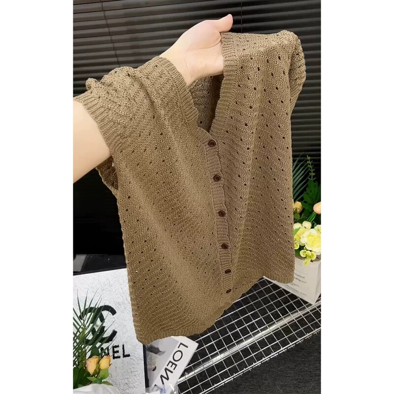 2026 Summer New Korean Style Fashion Hong Kong Style Retro Age-Reducing Versatile Hollow V-Neck Short-Sleeve Knit Top Trendy