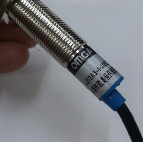 European and American JiOMGA inductively close to switch LJ12A3-4-J EZ communicate second-line normal open type