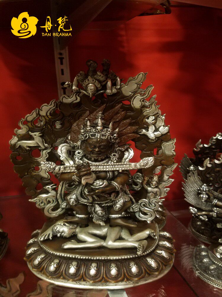 Nepal Two-arm Maha gala Buddha statue Baoji The main Buddha statue of the Buddha red copper, silver pure bronze Buddha statue high 21cm