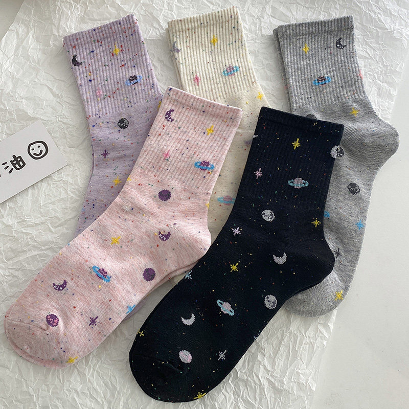 Cosmic star socks female Korean version of the college style Japanese spring and autumn mid-tube socks pure cotton sports wild ins tide stockings