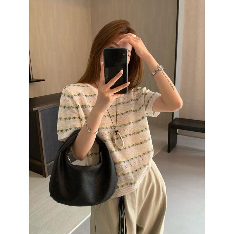 Fan Enqi【Thirteen Lines Ice Point@Ready Stock】 07.22 Women's Tops # 66238 New Model 2026 Fan Enqi【Thirteen Lines Ice Point@Ready Stock】 07.22 Women's Tops # 66238 New Model 2026
