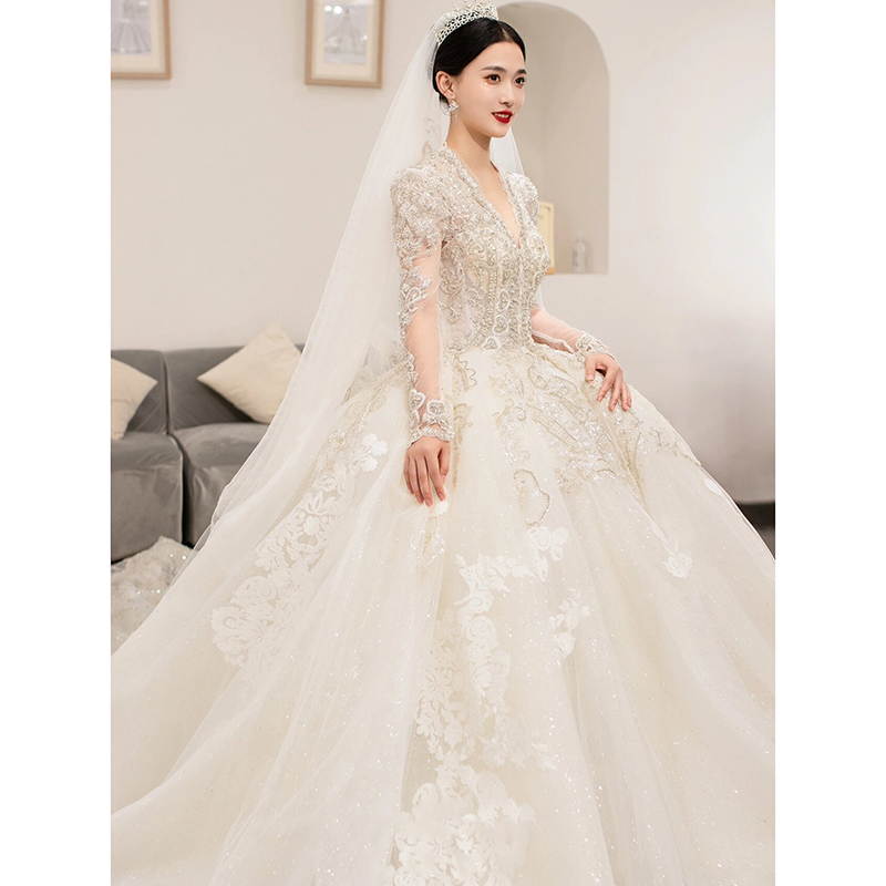Long -sleeved wedding dress bride 2024 new French small heavy work luxury luxurious V -neck high -level texture Long -sleeved wedding dress bride 2024 new French small heavy work luxury luxurious V -neck high -level texture