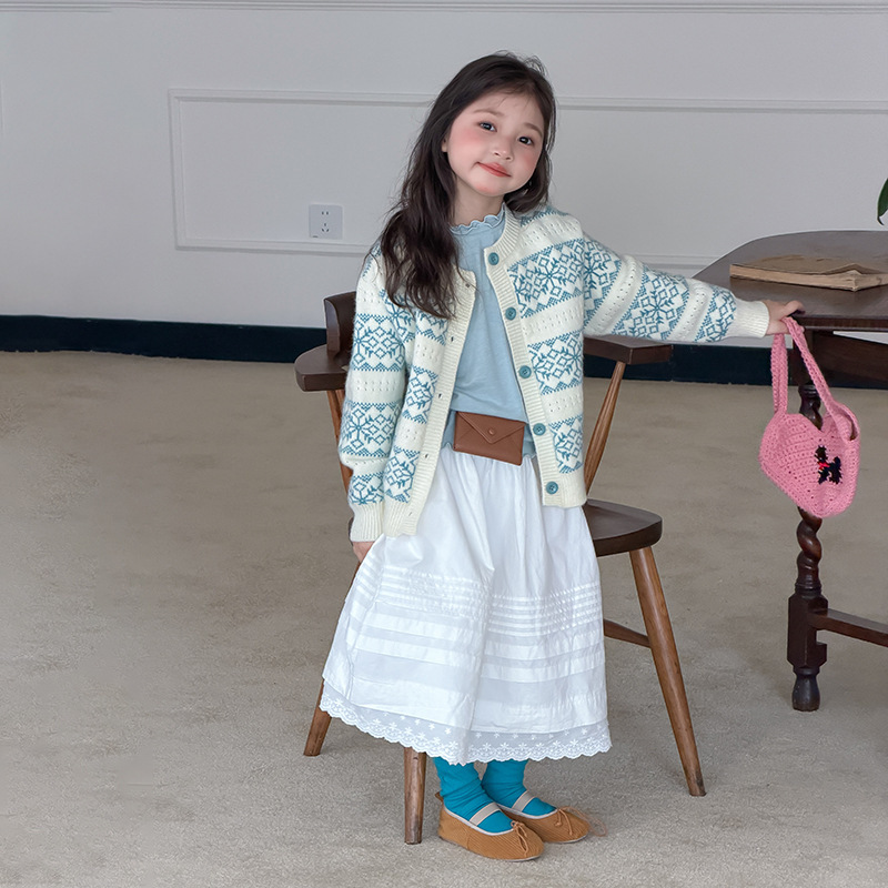 Girls' Atmospheric Blue and White Snowflake Jacquard Knit Cardigan Jacket, Fresh and Healing Style Sweater Top, New Model