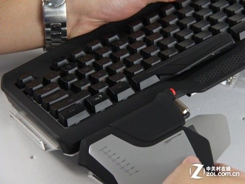 The monster is coming 3699 yuan Saitek STRIKE7 keyboard first test