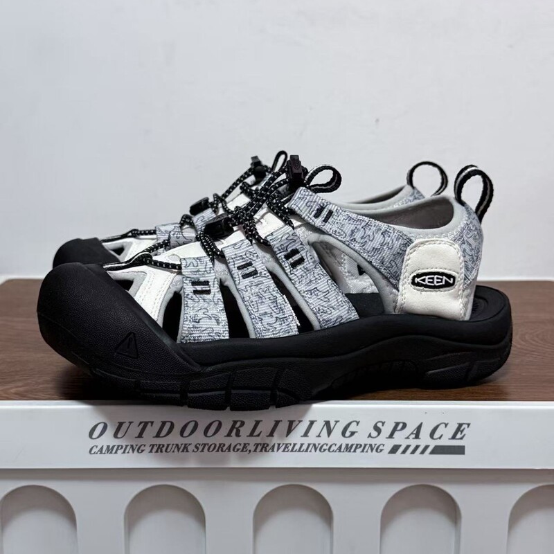 Foreign Trade Export to the United States, Summer Closed-Toe Sandals for Men, Outdoor Waterproof Casual Sports Sandals for Older Children, Suitable for Wearing Outside and on the Beach