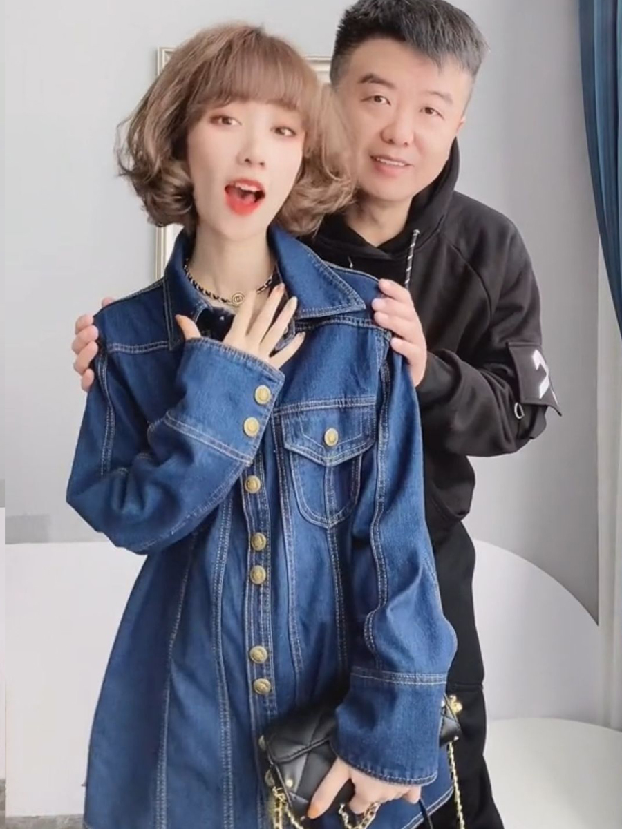 Europe station retro metal buckle autumn winter thickened grinding wool denim shirt with long style design feeling 100 hitch Eurogoods blouses-Taobao