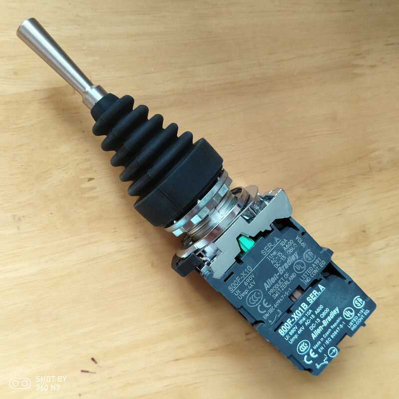 Original Ab 800Fm-Jr4 Cross Rocker Switch 800F-X01B Square Upward Left and Right Self-Resetting Type Original Ab 800Fm-Jr4 Cross Rocker Switch 800F-X01B Square Upward Left and Right Self-Resetting Type