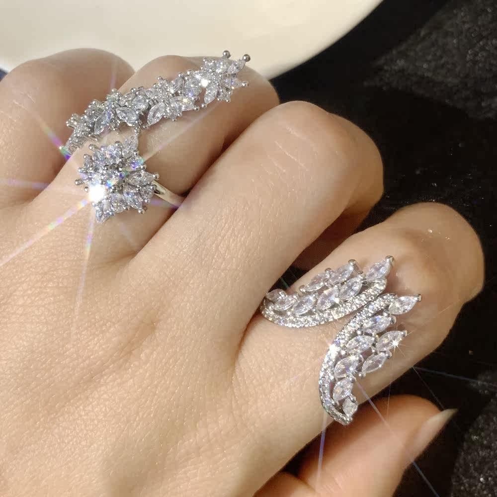 Marinalins wind advanced fashion full zircons light and luxurious jewellery plated pt950 horse eye large V shaped sister small crowdring