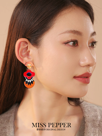 오리지널 디자인 주근깨가있는 여자 재미있는 만화 귀걸이 컬러 폴카 도트 이어 클립 페이스 슬리밍 뜨거운 여자 긴 헤어 볼 이어링