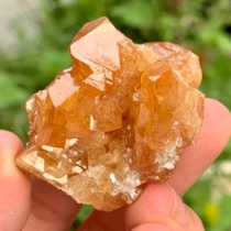 Sichuan Xuebao Top White Tungsten Large Crystal Natural Mineral Crystal Specimen Cat Mine Raw Stone Pendulum Collection