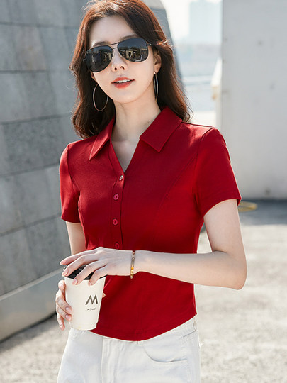 Petit t-shirt à manches courtes à revers court pour femmes, chemise d'été à ourlet incurvé, chemise de style étranger, haut à épaule droite, 2025