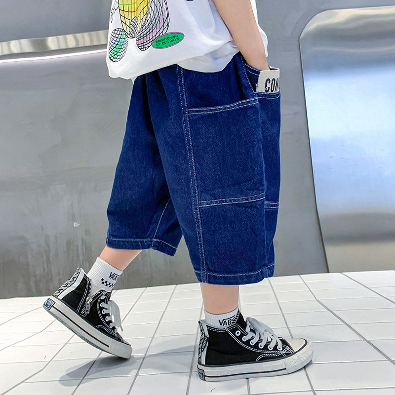 Boys' denim shorts summer 2022 new children's summer clothes Western style cropped pants boys handsome loose pants tide