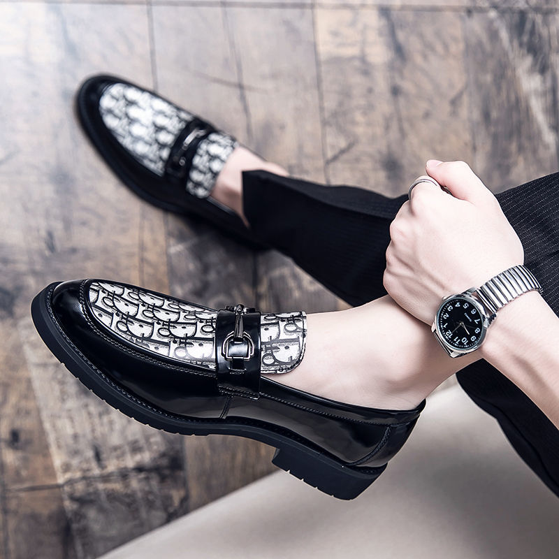 New patent leather shiny beanie shoes men's British casual hair stylist one foot large size leather shoes men's Korean version of the trend