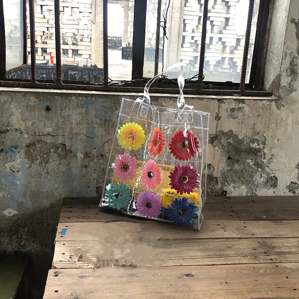Recommended Song Yan Feifei with the same style bag Elegant Breeze Flowers Little Fresh 100 lap PVC transparent single shoulder hand jelly bag