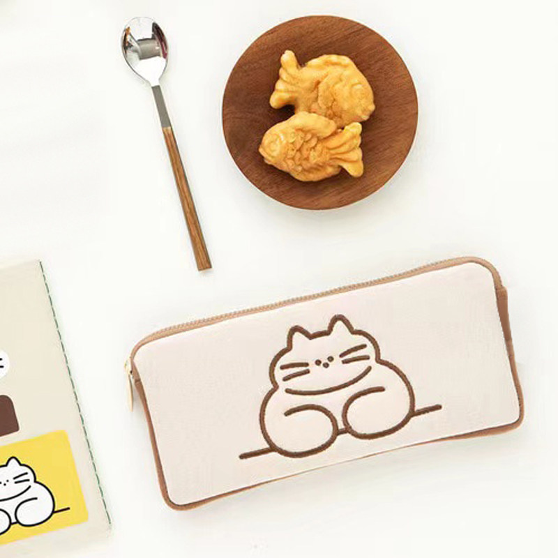 Pen bag female ins Japanese high school students cute high-value stationery box plush simple kitten embroidery storage bag