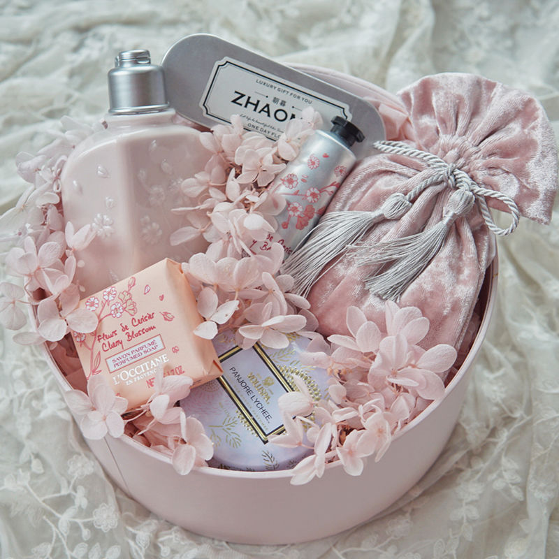 Twilight L'Occitane voluspa aromatherapy gift Bridesmaid Newlywed Tanabata send girlfriend best friend birthday gift box